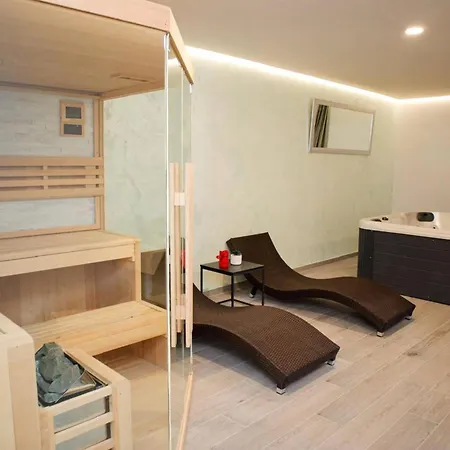 Sunset Serenity Villa With Pool, Gym And Sauna - Six Bedroom Villa With Pool Kaštela
