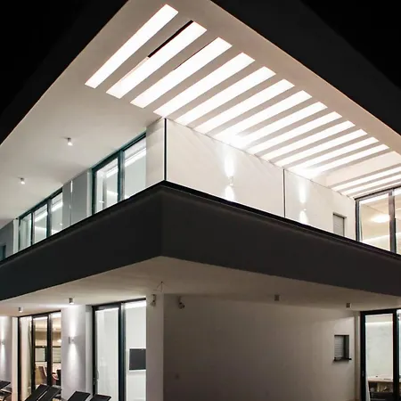 Sunset Serenity Villa With Pool, Gym And Sauna - Six Bedroom Villa With Pool Vila Kaštela