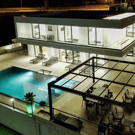Sunset Serenity Villa With Pool, Gym And Sauna - Six Bedroom Villa With Pool Kaštela